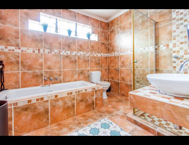1 BEDROOM APARTMENT TO LET IN WOODMEAD